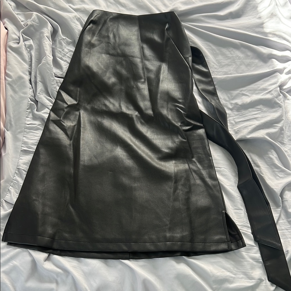PEPPERMAYO black leather strapless mini dress size 0 NWT - Picture 1 of 4